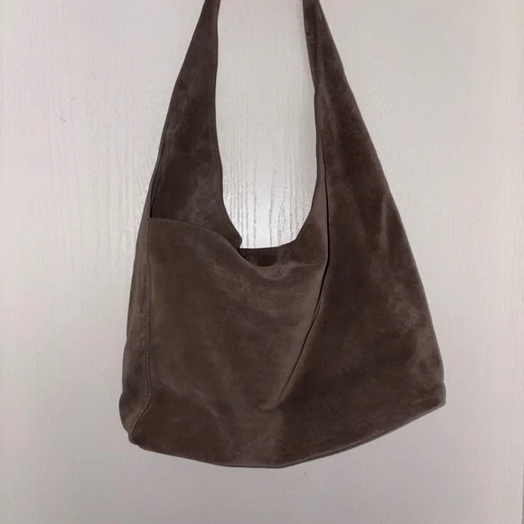 NWT Italian Suede Slouchy Shoulder Bag in Pebble color - Picture 4 of 10